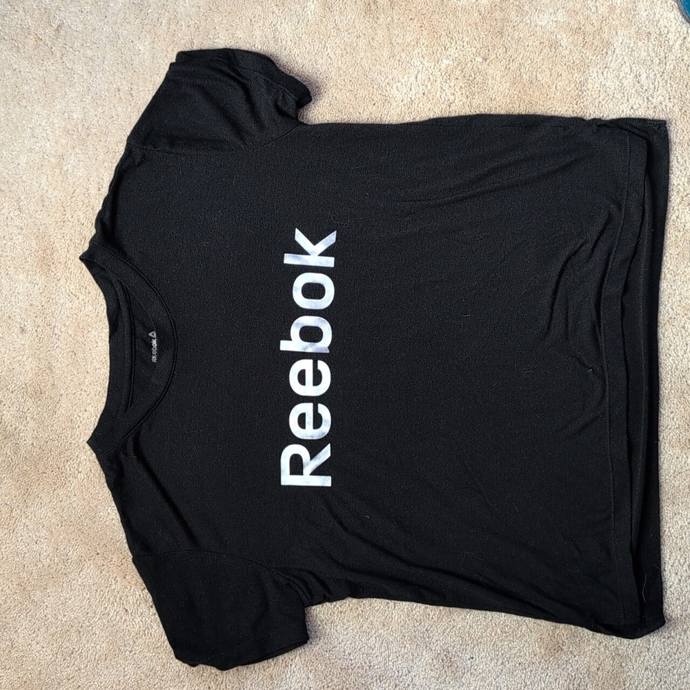 Reebok Black and silver Short Sleeve T-Shirt